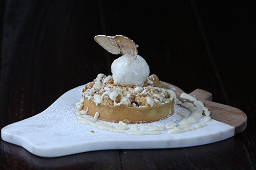 Apple Crumble with Vanilla Ice Cream